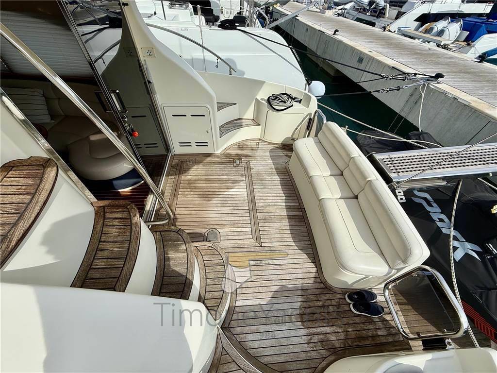 Azimut 42 fly
