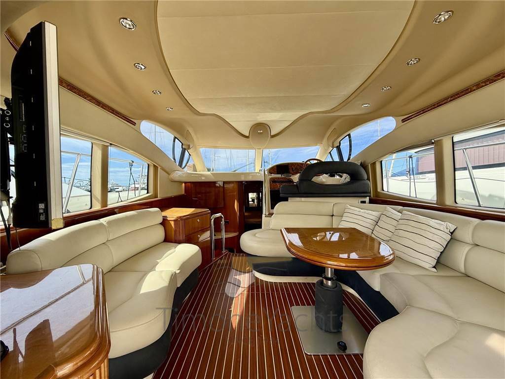 Azimut 42 fly