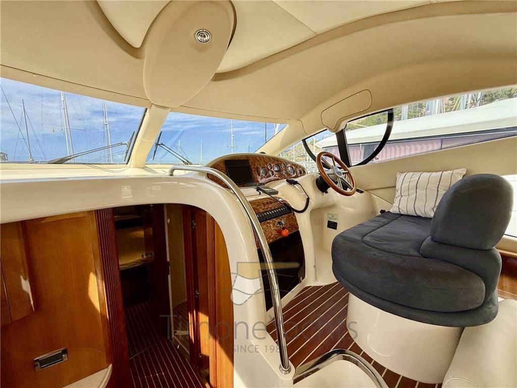 Azimut 42 fly