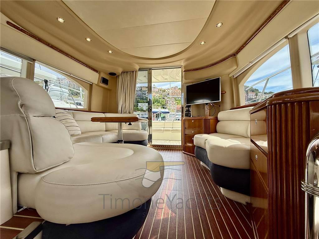 Azimut 42 fly