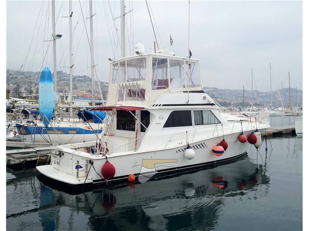 Viking yachts 43' convertible