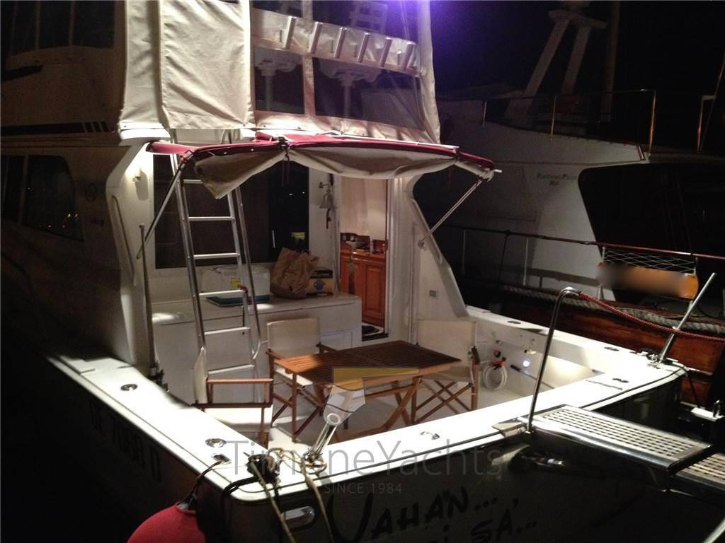 Viking yachts 43' convertible