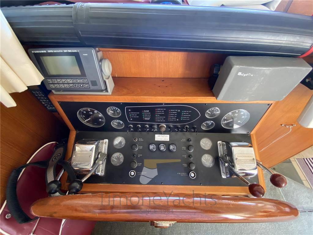 Viking yachts 43' convertible