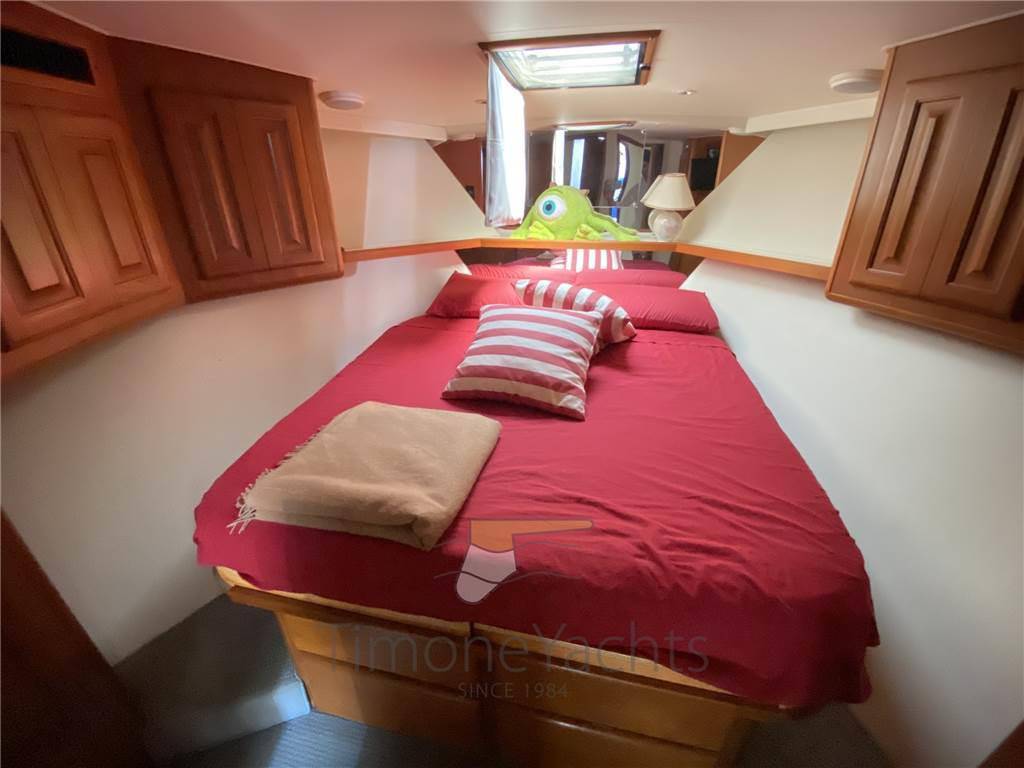Viking yachts 43' convertible