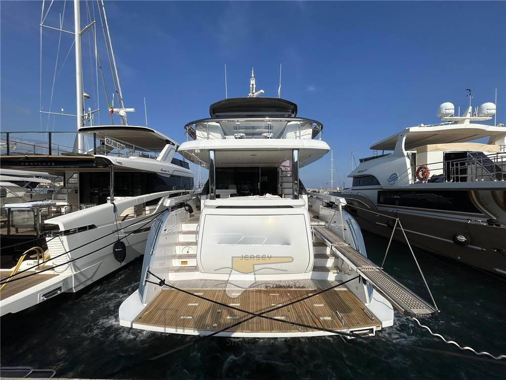 Azimut 78 flybridge