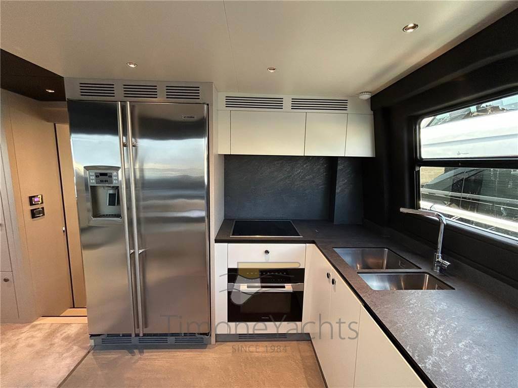Azimut 78 flybridge