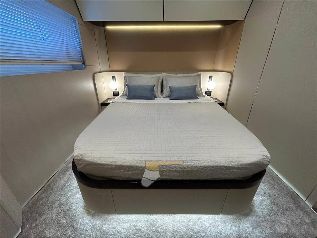Azimut 78 flybridge