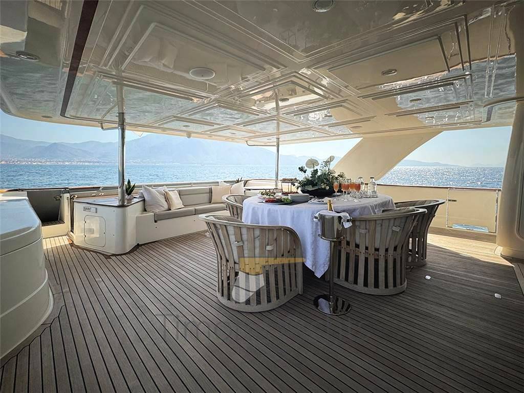 Custom line Navetta 30