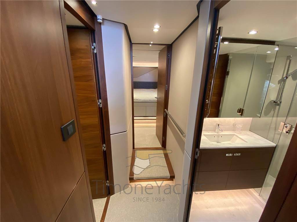 Princess yachts S78 sport bridge