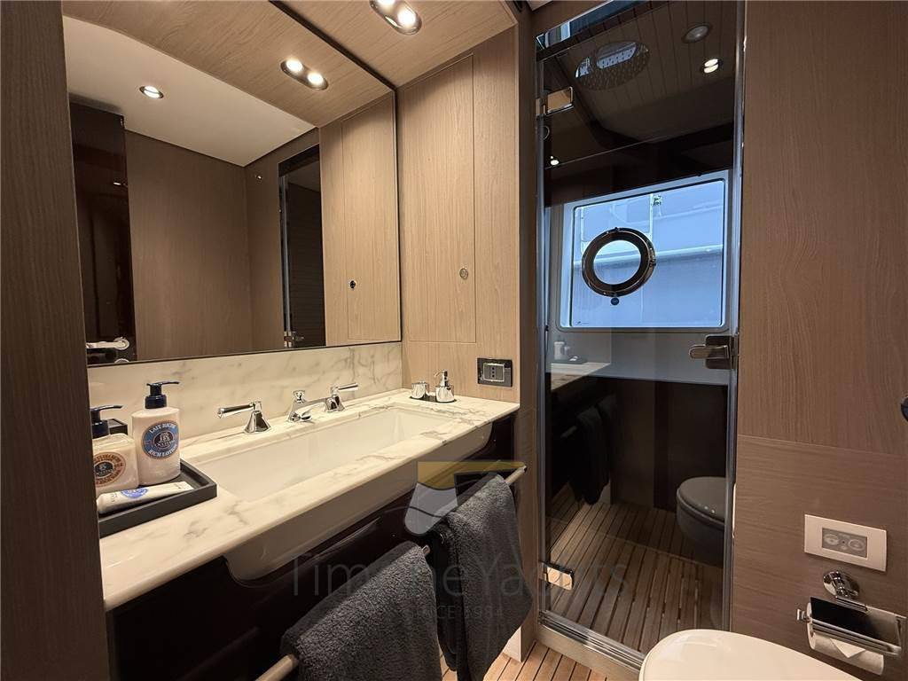 Azimut Grande 27 metri