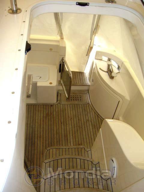 Azimut 43 fly