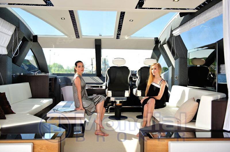 Galeon 700 sport fly raptor skydeck