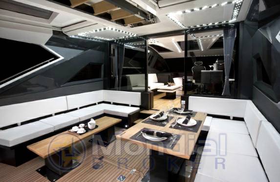 Galeon 700 sport fly raptor skydeck