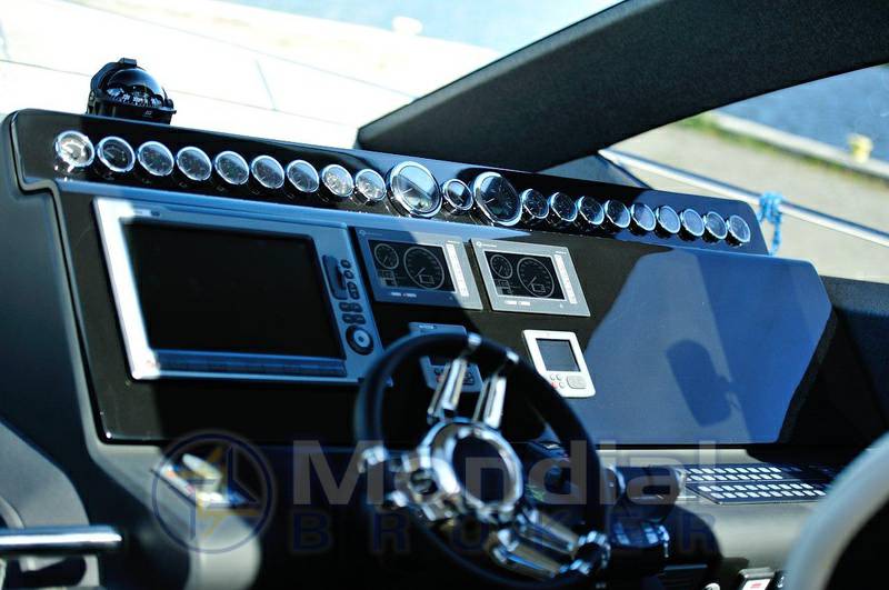 Galeon 700 sport fly raptor skydeck