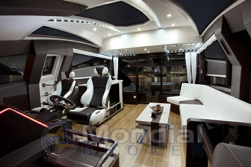 Galeon 700 sport fly raptor skydeck