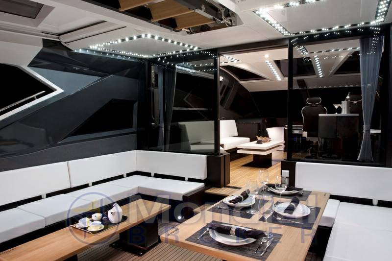 Galeon 700 sport fly raptor skydeck