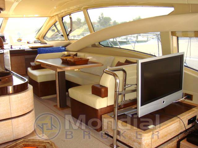 Azimut 58 fly