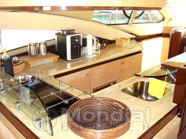 Azimut 58 fly