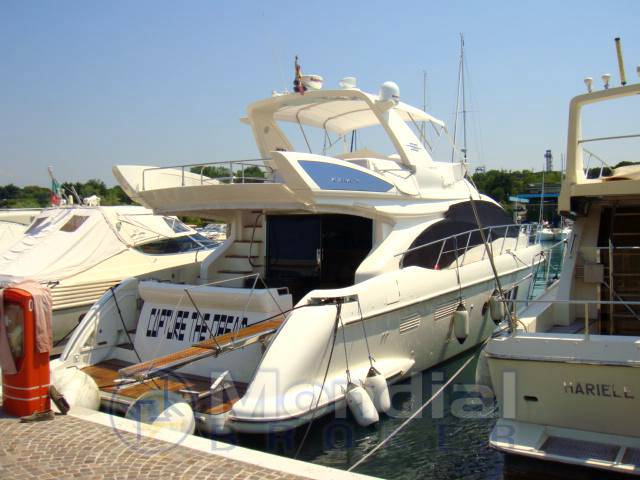 Azimut 58 fly