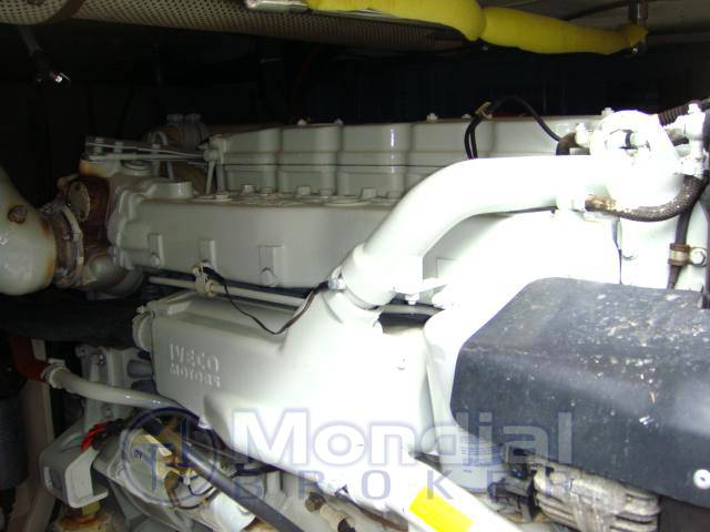 Cantieri estensi Goldstar 440 fly