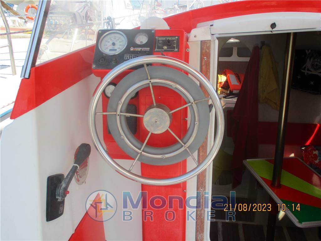 Comar yacht Meteor 8