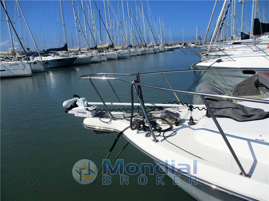 Pursuit 3370 offshore