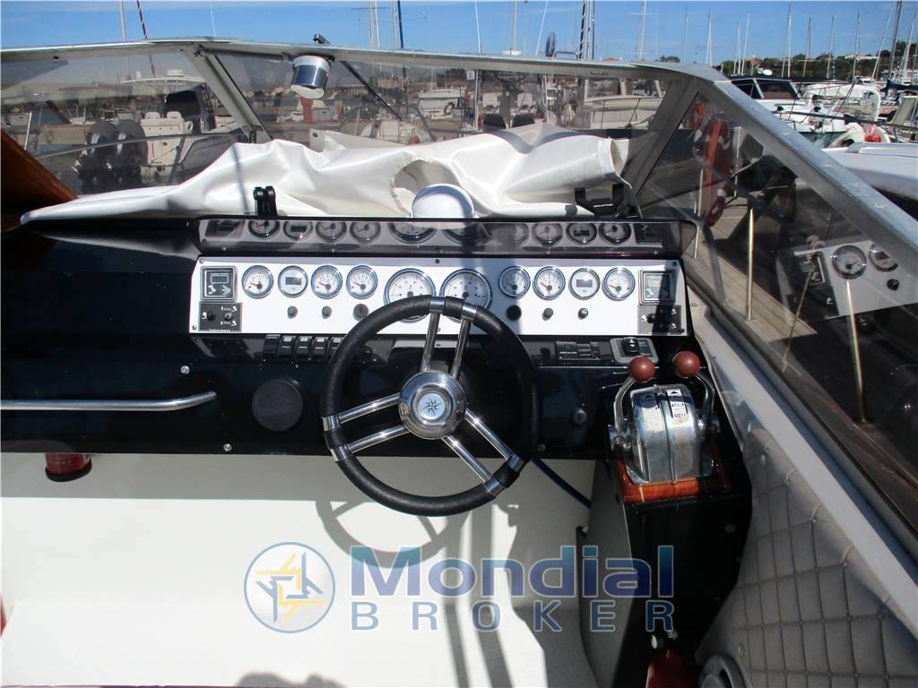 Poole power Sunseeker 28 portofino