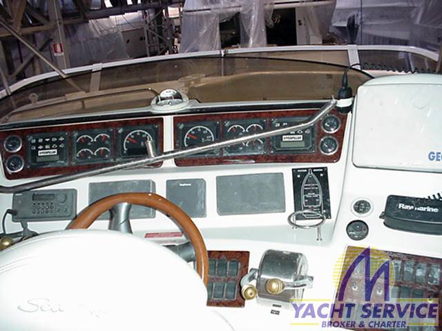 Sea ray 480 sedan bridge