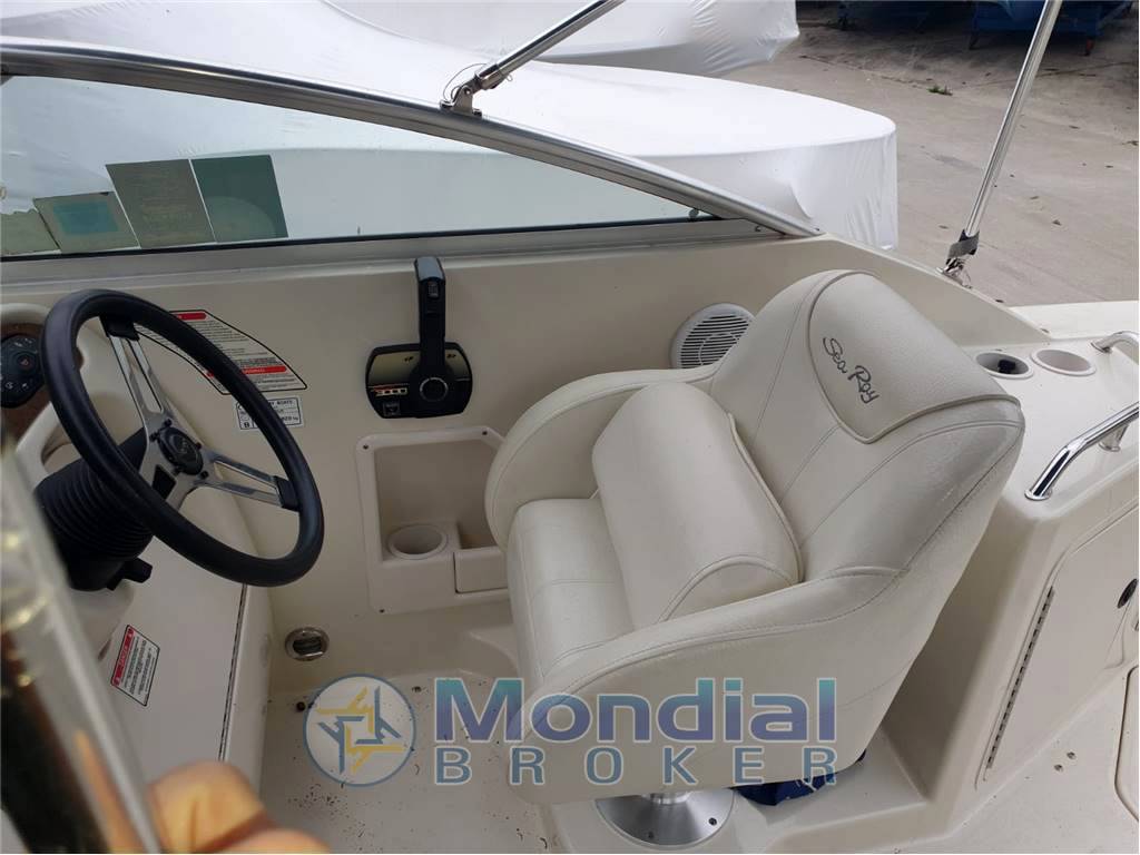 Sea ray 240 da sundancer