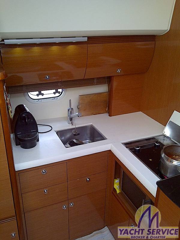 Janneau Prestige 42 sport top