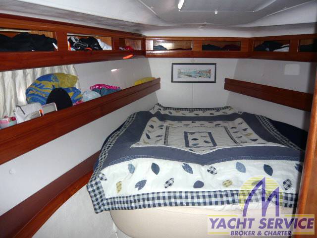 Bavaria 42 cruiser