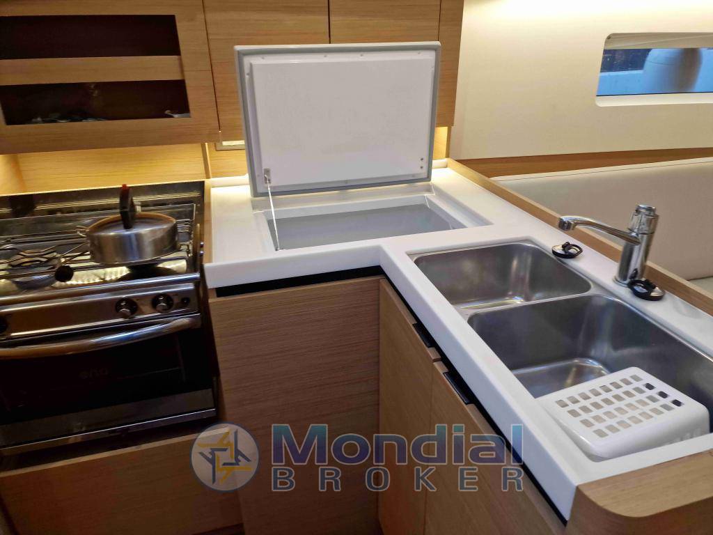 Jeanneau Sun odyssey 380