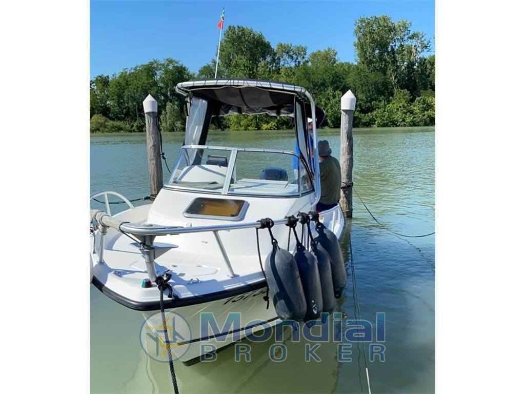 Mako marine Mako 215
