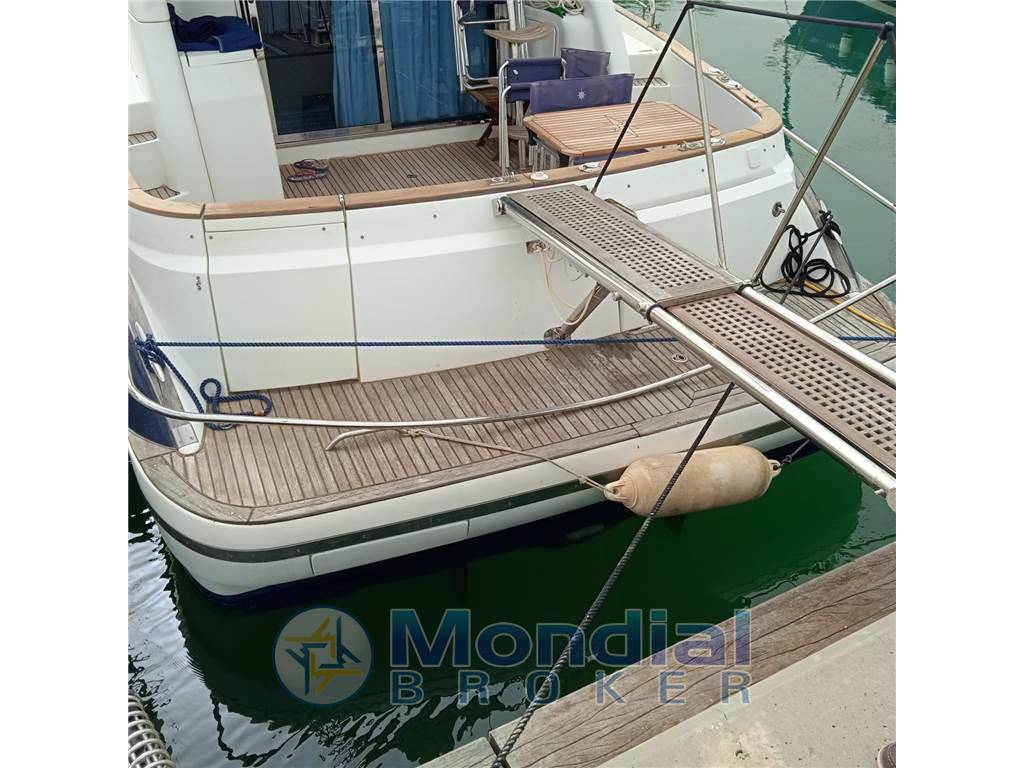 Beneteau Antares 12 fly