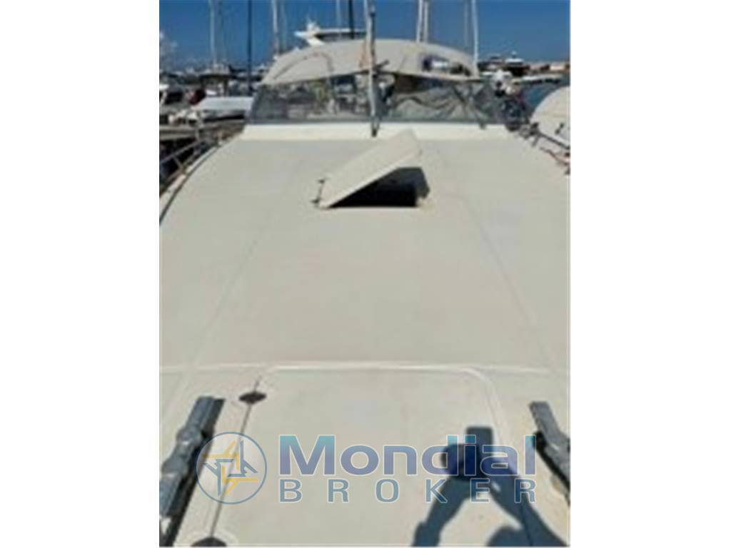 Ferretti yachts 35 portorotondo
