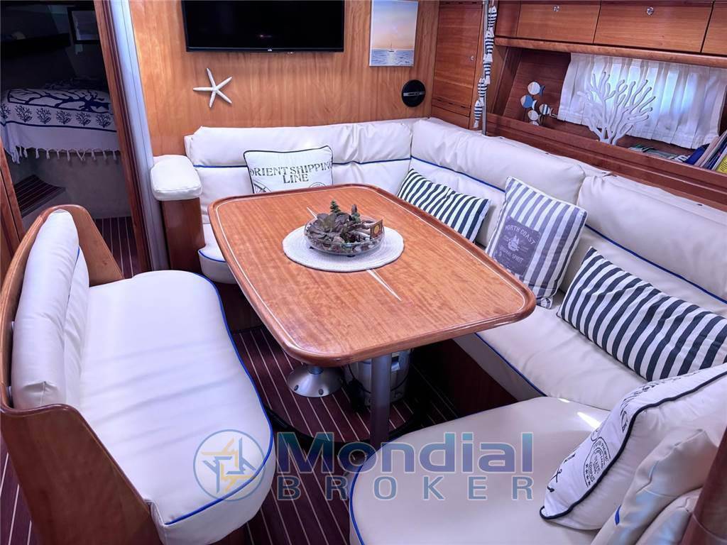 Bavaria 42 cruiser