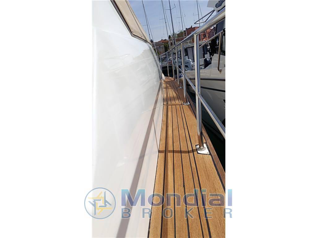 Coronet 32