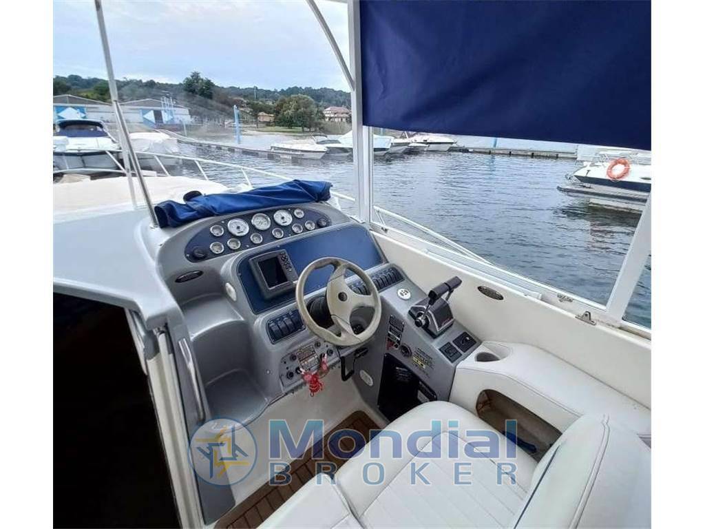 Bayliner 305