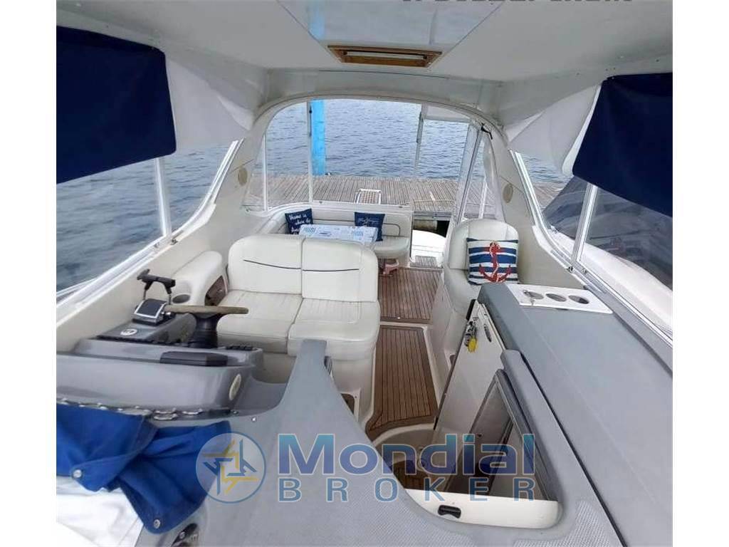 Bayliner 305