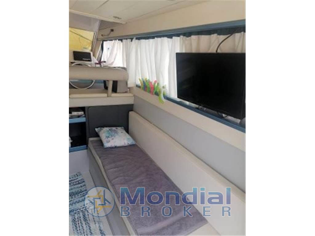 Ferretti yachts Altura 36