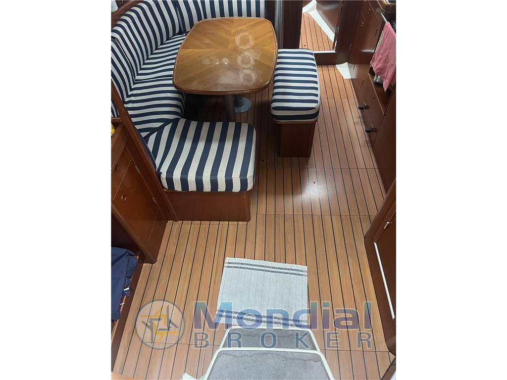 Beneteau Oceanis 393