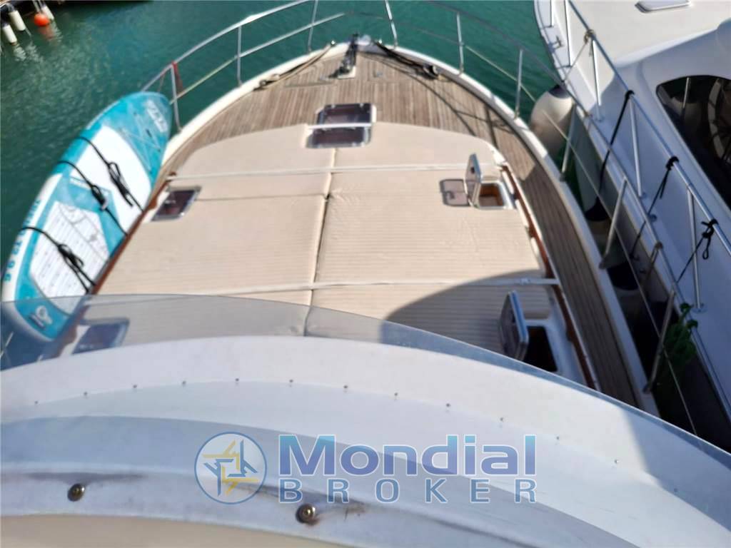 Cantieri estensi 440 goldstar fly