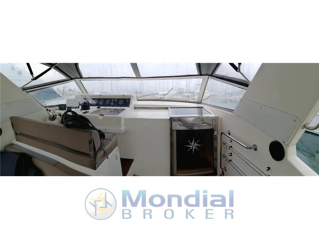 Azimut Az 38 open
