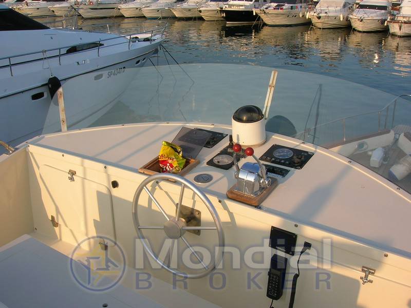 Motomar 43 fly