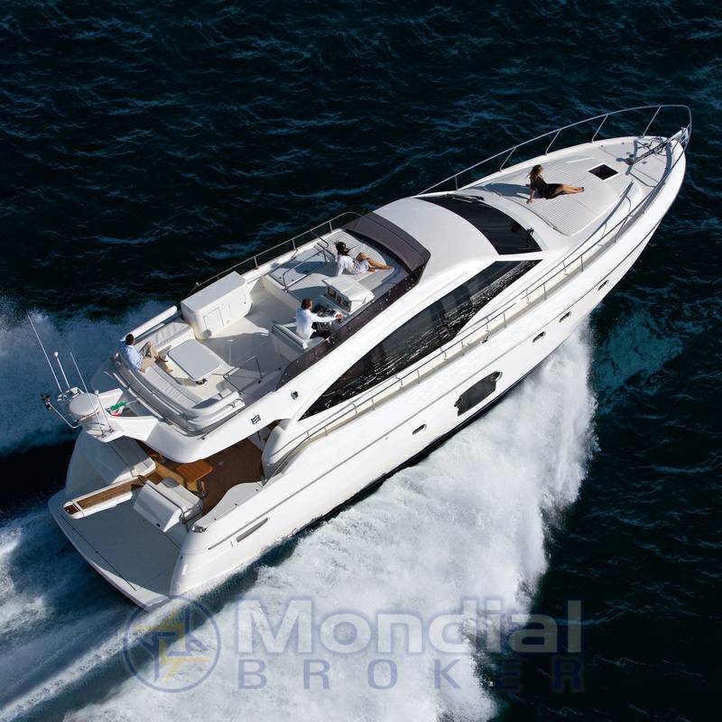 Ferretti 592