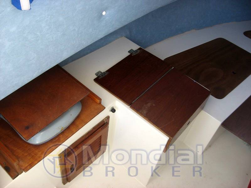 Polyform Barracuda 24 fb