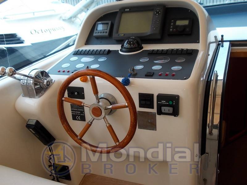 Uniesse 42 open