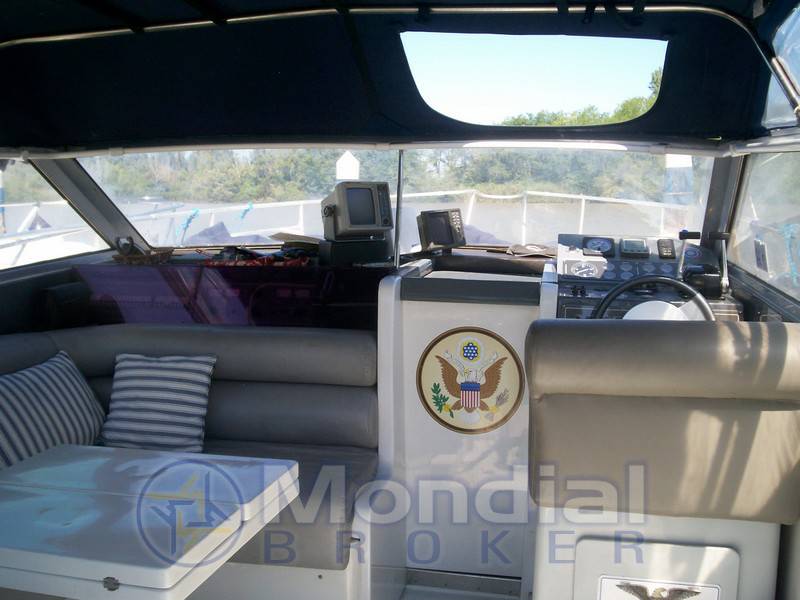 Mochi craft 33 sedan