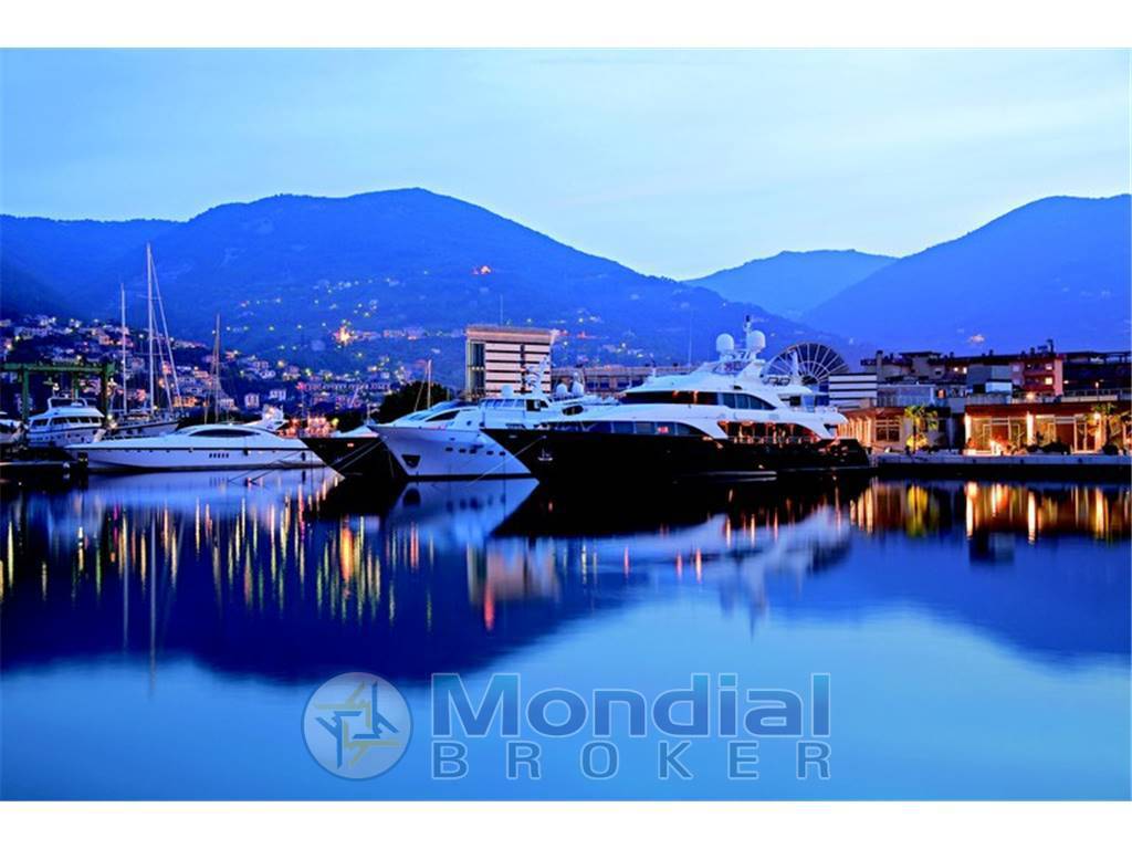 Porto Mirabello - Foto 1