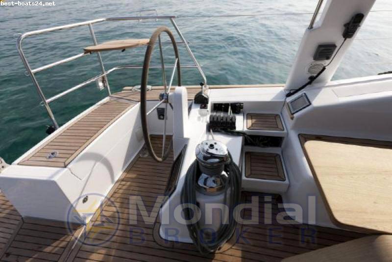 Wauquiez 55 pilot saloon